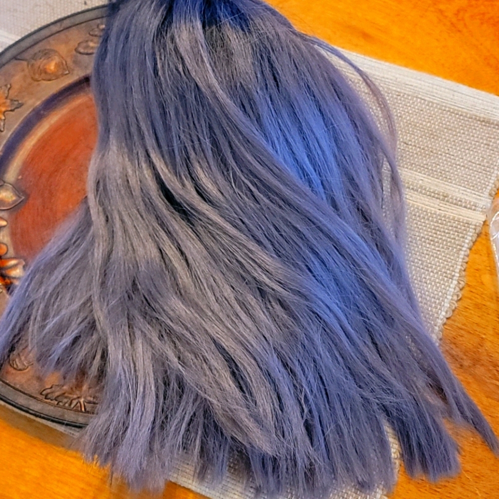 Lace front wig - Picture 3 of 4
